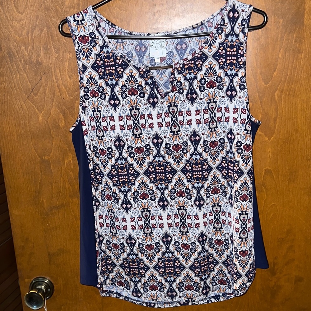 Ladies sleeveless top
